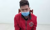 Giả mạo công an vào nhà dân đe dọa đòi tiền