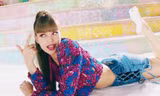 Lisa biến hóa từ tay đua đến nữ hoàng quyền lực trong MV "LALISA", phần nhạc gây tranh cãi