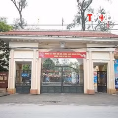 NÓNG 21/7: Hiệu trưởng lên tiếng về nghi vấn giám thị hỗ trợ thí sinh làm bài thi tốt nghiệp