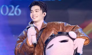 Ca Sĩ Mặt Nạ tập 4: NEGAV lộ diện, BÁO BERRY được Trấn Thành gọi là “diva thế hệ mới”