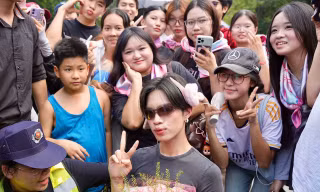 “Chạm Việt Nam 2” sẵn sàng: Pháp Kiều có thêm "thiết bị xinh yêu" sau soundcheck