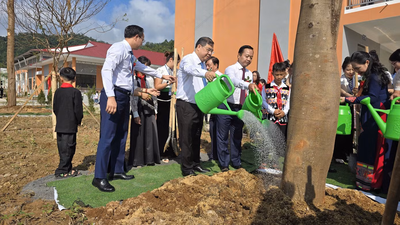 Thủ tướng Lê Minh Hưng: Muốn đất nước mạnh, cần có con người giỏi ảnh 12
