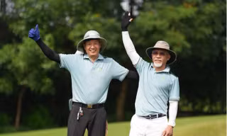 Gần 200 golfer sôi nổi tranh tài tại sân golf Long Biên