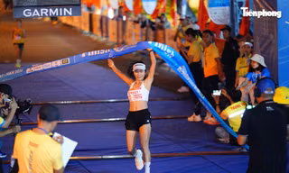 Tân vô địch 21km nữ Lê Thị Lam: Bước chạy của bản lĩnh và giấc mơ lớn
