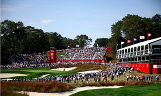 Ryder Cup 2025: Lễ khai mạc phải dời lịch vì mưa bão, vé VIP 35.000 USD gây sốc