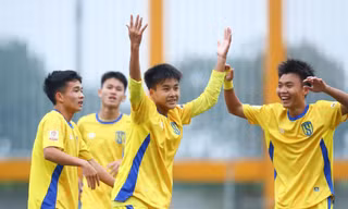 Xác định các đội bóng vào bán kết giải VĐ U19 Quốc gia – cúp Modern 2025/26