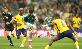 Trực tiếp Mexico vs Ecuador 1-0 (H1): Vào!!! Mexico mở tỷ số 