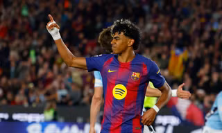 Yamal lập công rồi chấn thương, Barca tiến sát ngai vàng La Liga