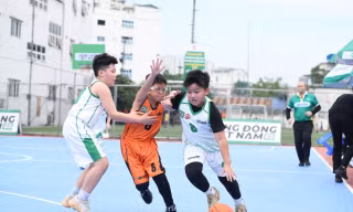 32 đội bóng tranh tài tại vòng chung kết Giải Bóng rổ học sinh Tiểu học Hà Nội 2025