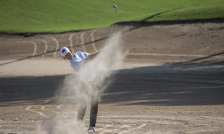 Lê Khánh Hưng thăng hoa, giữ vững ngôi đầu tại Giải Vô địch Nghiệp dư châu Á - Thái Bình Dương