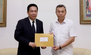 VFF tiếp nhận thư xin lỗi từ FAT vụ hiển thị sai Quốc kỳ Việt Nam