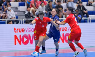 Futsal nữ Việt Nam lỡ hẹn chung kết, quyết tâm giành HCĐ trước Indonesia