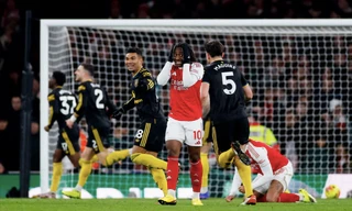 HIGHLIGHTS Arsenal 2-3 MU: Trừng phạt sai lầm