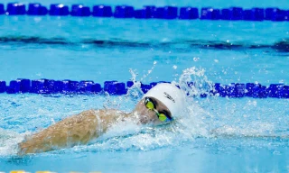 Không quan tâm đối thủ, Trần Hưng Nguyên bảo vệ danh hiệu và chạm mốc 10 HCV SEA Games