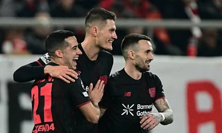 Schick lập cú đúp chớp nhoáng trong 3 phút, Leverkusen chiếm lợi thế tại Hy Lạp