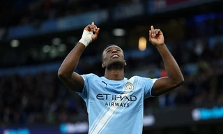 Man City nhọc nhằn vượt ải Salford, tân binh Guehi ghi dấu ấn 