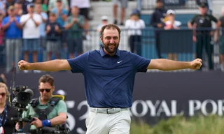 Hài hước: TaylorMade bị 'bóc phốt' vì photoshop tóc cho tân vương The Open 