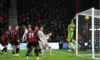 HIGHLIGHTS Liverpool 2-3 Bournemouth: Nguy cơ bật khỏi top 4