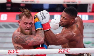 Anthony Joshua thoát chết trong vụ tai nạn giao thông nghiêm trọng, hai người thân cận thiệt mạng