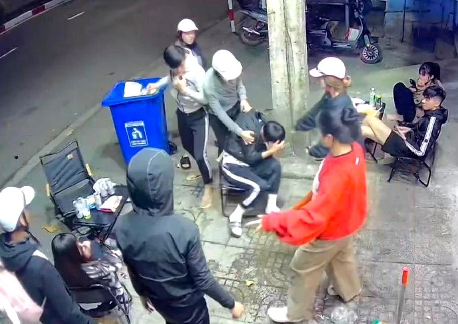 Gia Lai: Khởi tố vụ án cố ý gây thương tích dẫn đến chết người liên quan thiếu niên