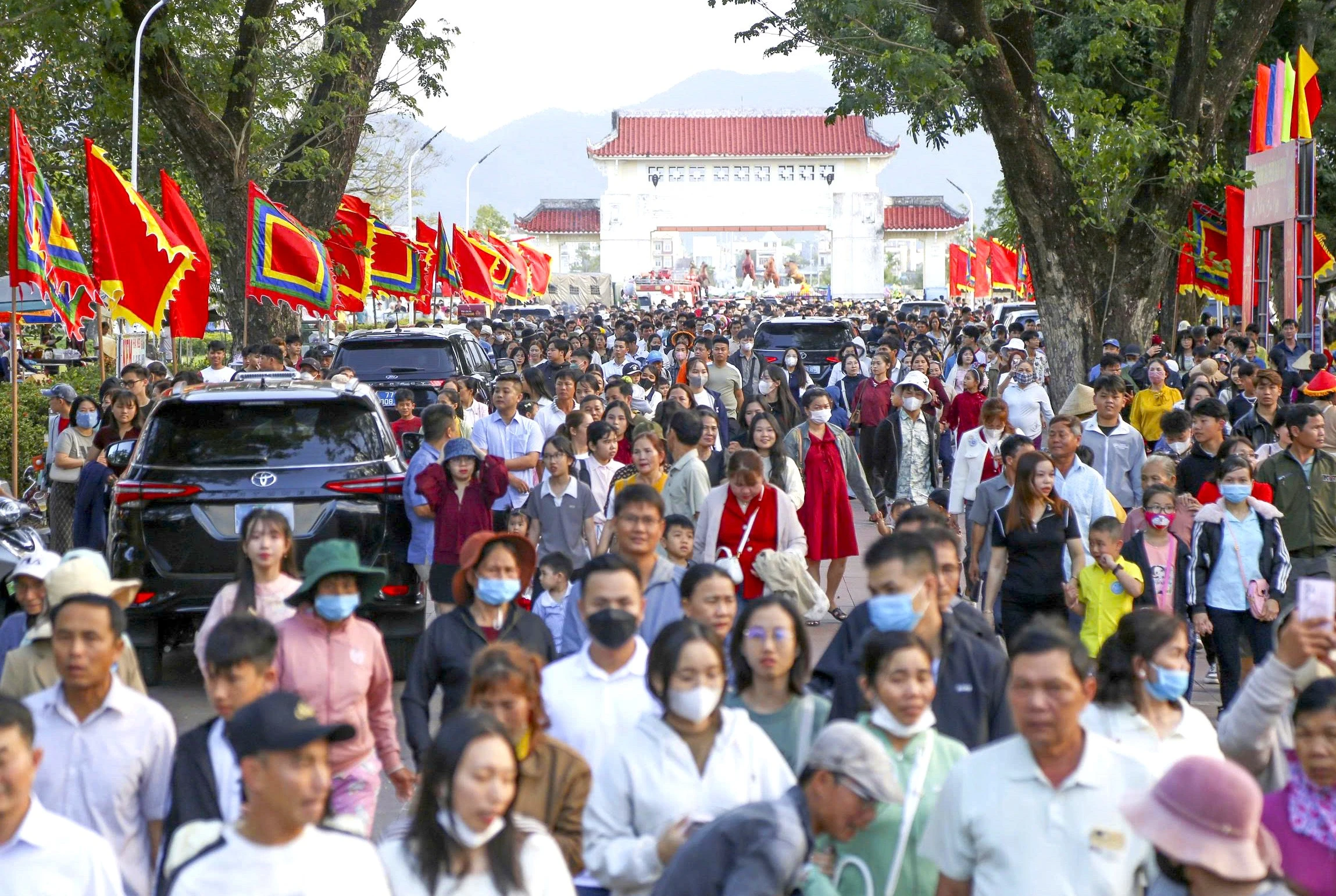 Du lịch Khánh Hòa và Gia Lai bùng nổ dịp Tết Nguyên đán 2026 với doanh thu khổng lồ