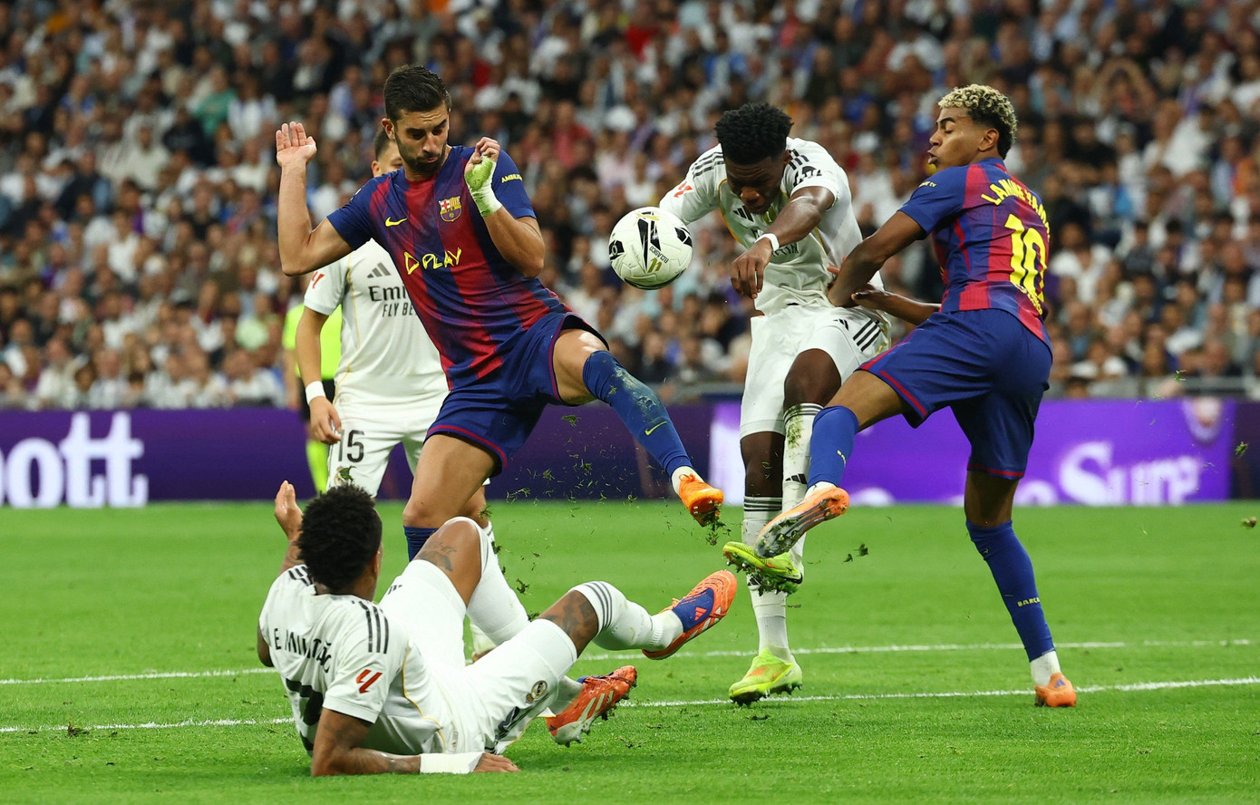 Real Madrid porazil Barcelonu. 2025-10-26t155756z1526011968up1elaq18cinjrtrmadp3soccer-spain-rma-bar-1761496902221269381835.jpg