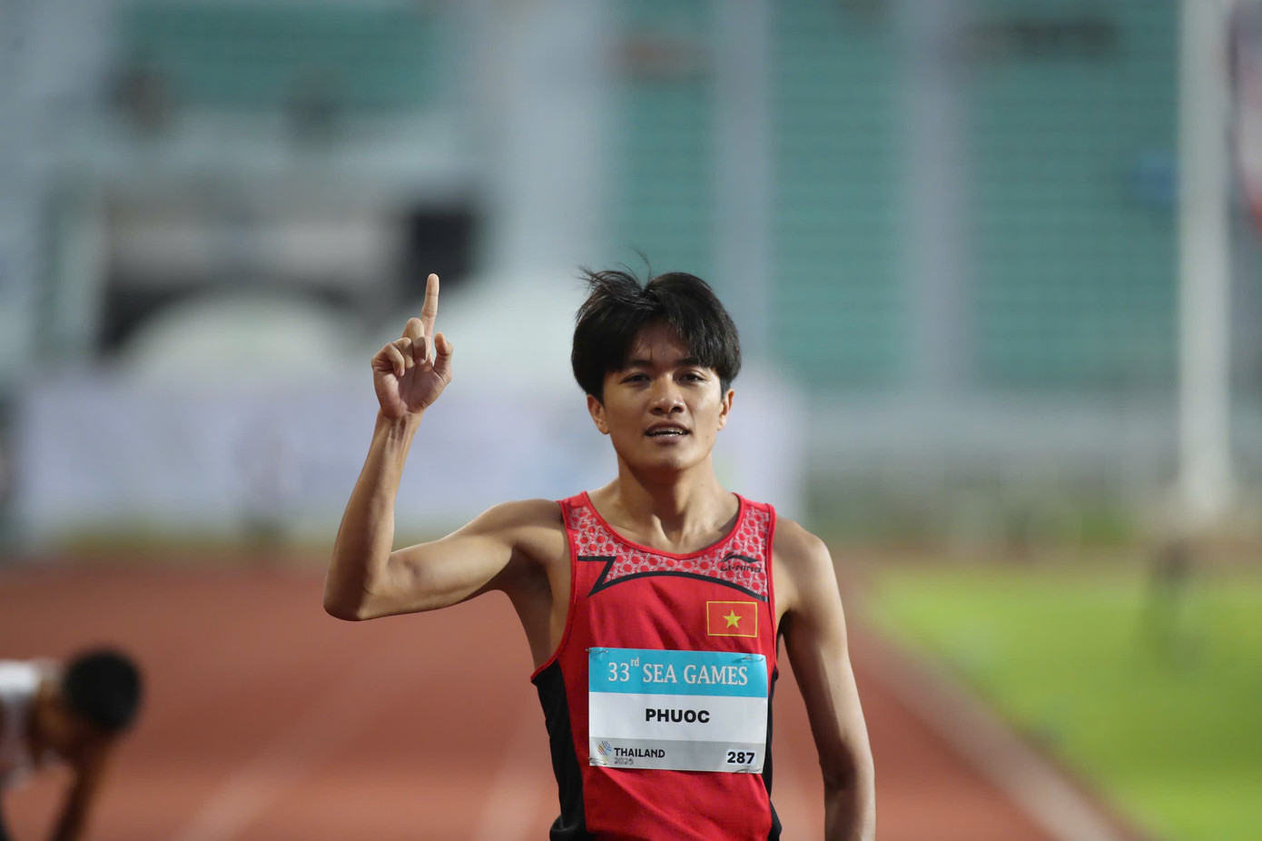 Луонг Дик Фуок виборов бронзову медаль у чоловічому забігу на 1500 метрів. Фото: Май Лоан opo.jpg