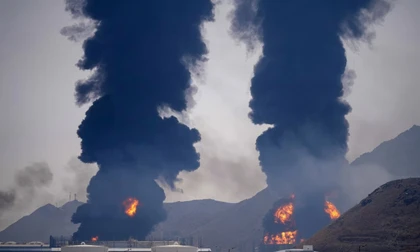 Sau vụ Mỹ tập kích đảo Kharg, Iran cảnh báo tấn công các cảng UAE để trả đũa