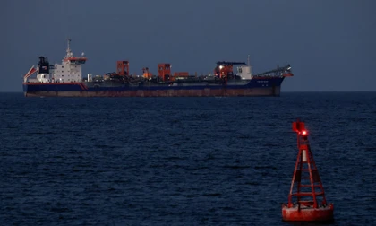 Iran bác khả năng đóng cửa Eo biển Hormuz, yêu cầu tàu thuyền phối hợp với hải quân khi đi qua