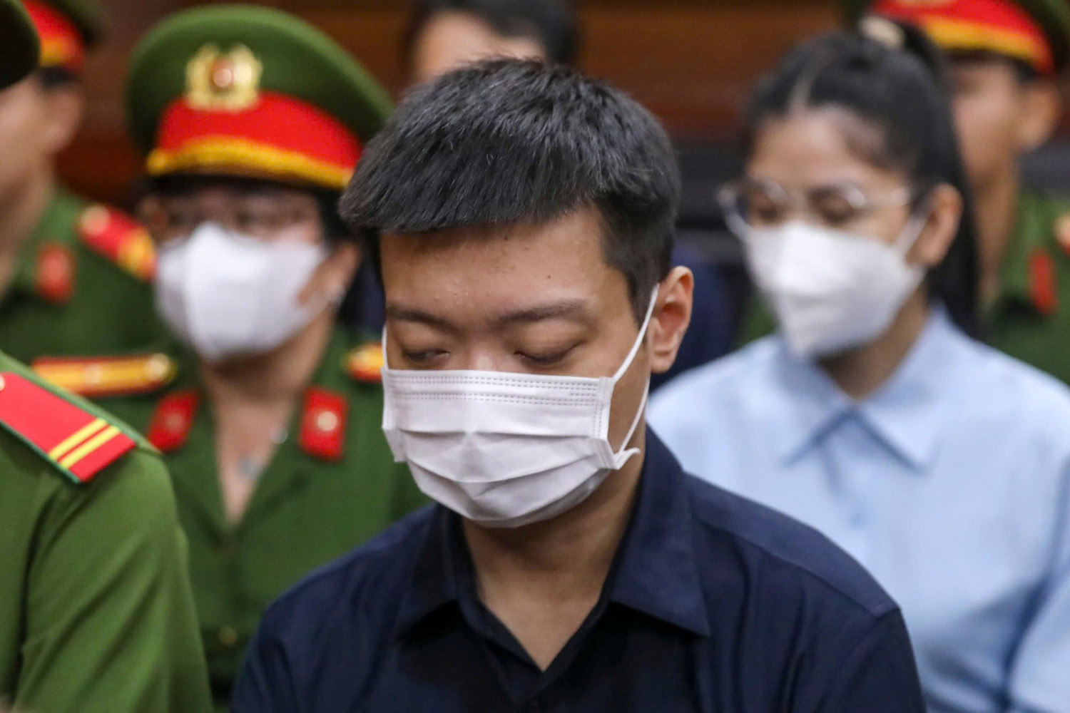 Hoa hậu Thùy Tiên bị tuyên phạt 2 năm tù