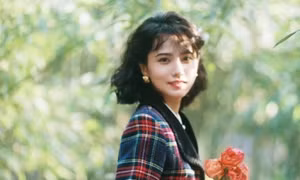 Khương Bội Dao châm ngòi cho những cuộc tranh luận sôi nổi