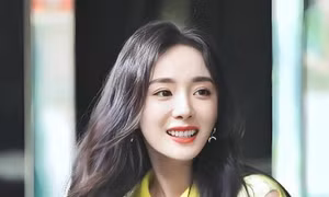 'Dương Mịch nín cười' trở thành xu hướng