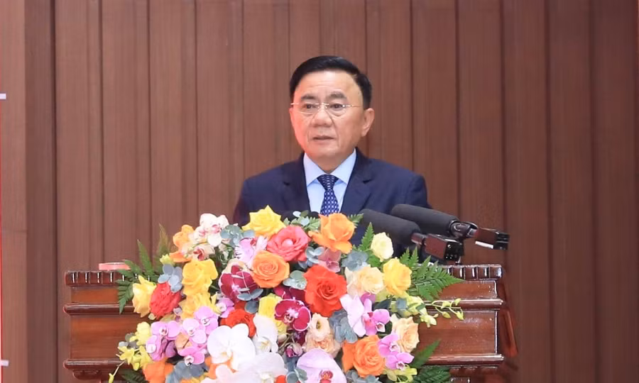 Bộ Chính trị ra kết luận 'nóng' về chống sụt lún, sạt lở, ngập mặn ở ĐBSCL