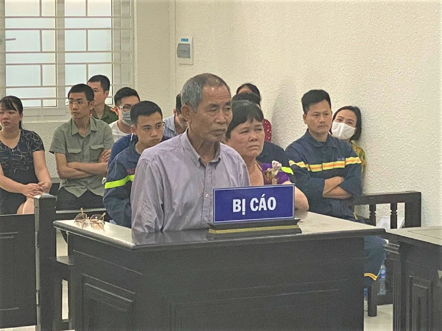 Các bị cáo tại tòa phúc thẩm.