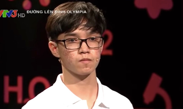 Tô Thanh Phong nhất cuộc thi tuần cuối cùng tháng 3 quý 4 Đường lên đỉnh Olympia khi ghi điểm ở câu hỏi cuối cùng về đích