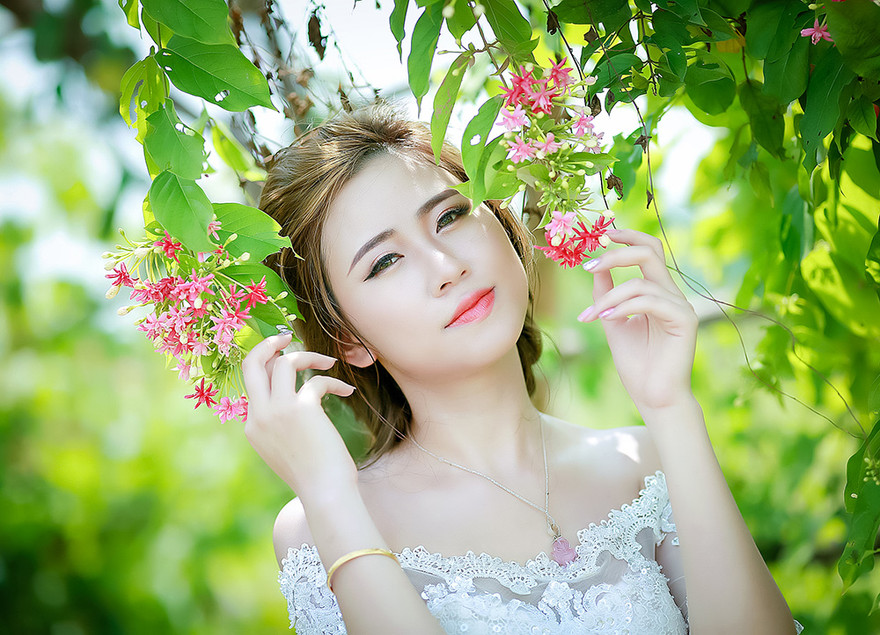 Ngắm thí sinh iMiss Thăng Long diện áo cưới tinh khôi