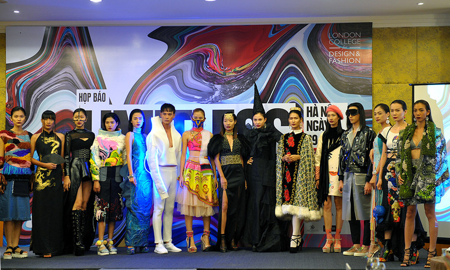 Trình diễn thời trang tốt nghiệp ‘không giới hạn’