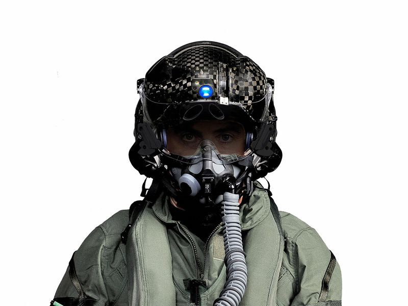 Chiếc mũ bay gần 10 tỷ đồng của phi công F-35 Mỹ Chiếc mũ bay gần 10 tỷ đồng của phi công F-35 Mỹ