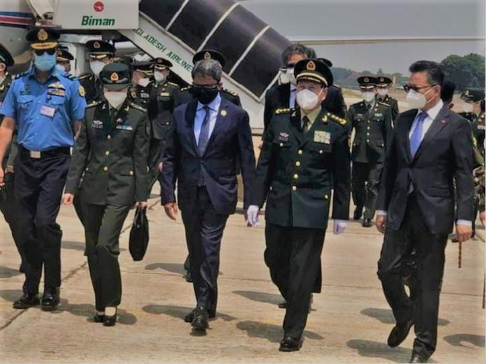 Bộ trưởng Quốc phòng Trung QuốcNgụy Phượng Hòa tới thăm Bangladesh hôm 27/4