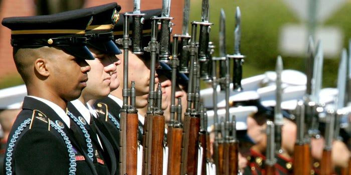 Người Mỹ đã chiến đấu với người Anh được trang bị súng trường và lưỡi lê