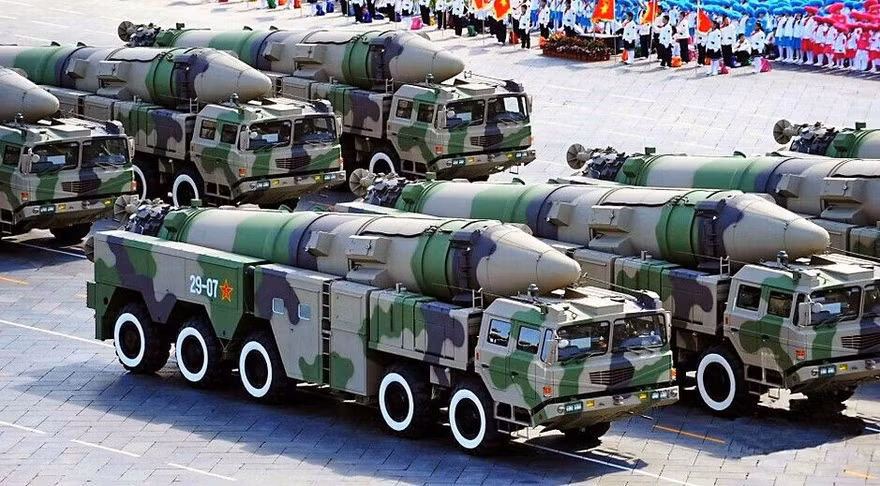 Sát thủ tàu sân bay DF-21 của Trung Quốc
