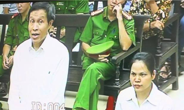 Các bị cáo tại toà phúc thẩm.