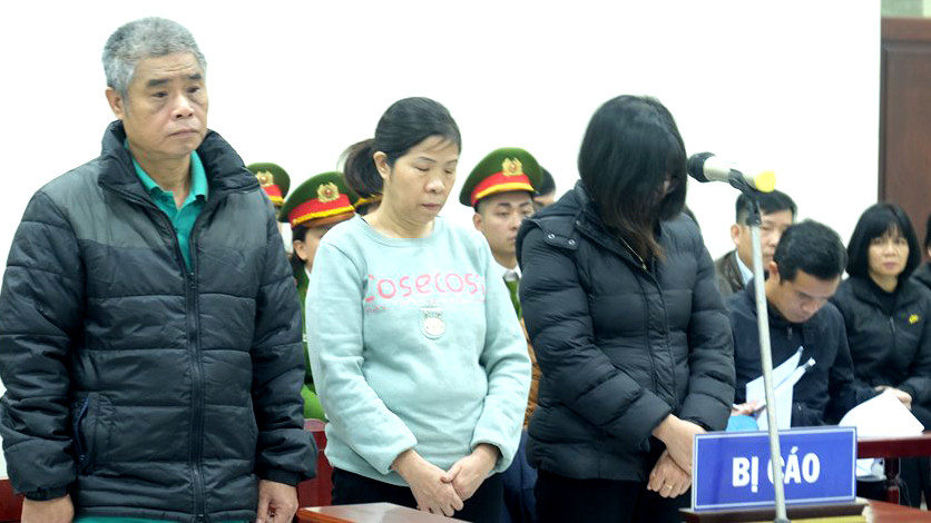 Ba bị cáo tại tòa