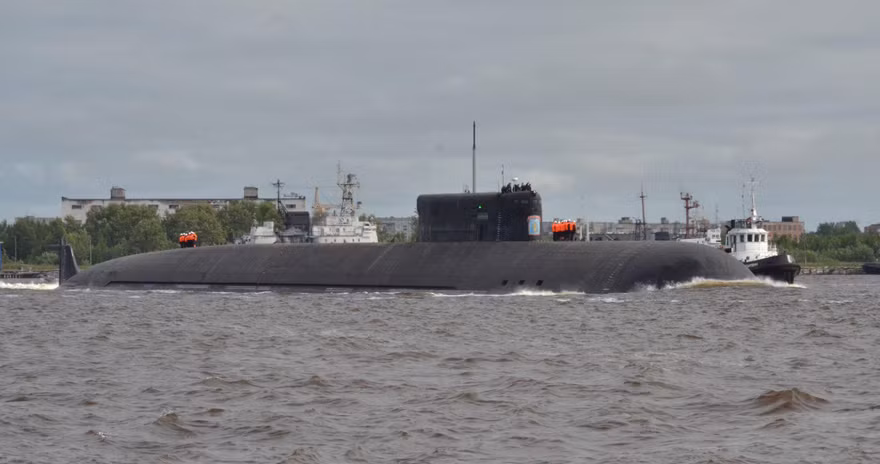  K-329 Belgorod, ra khơi lần đầu tiên