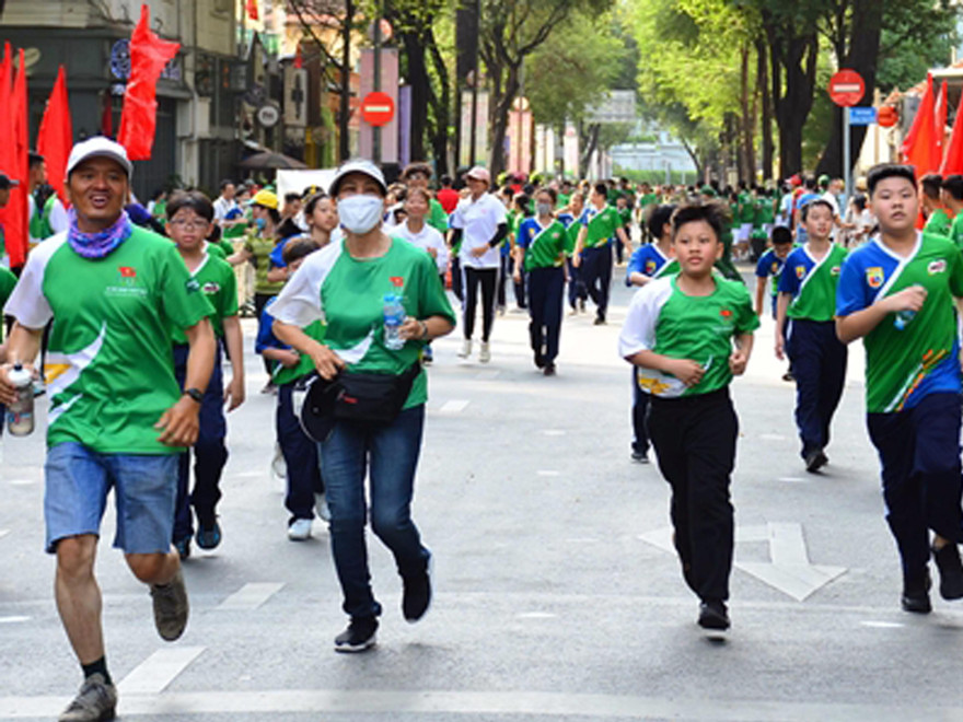 Đông đảo học sinh tại TPHCM tham gia hưởng ứng Ngày chạy Olympic vì sức khỏe toàn dân năm 2021