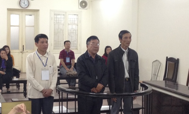 Các bị cáo tại toà phúc thẩm.