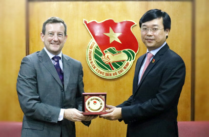 Bí thư thứ nhất T.Ư Đoàn Lê Quốc Phong tiếp Đại sứ đặc mệnh toàn quyền Cộng hòa Pháp tại Việt Nam Bertrand Lortholary