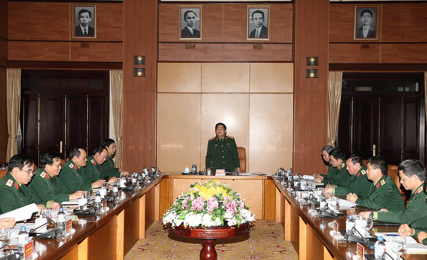 Quang cảnh buổi làm việc