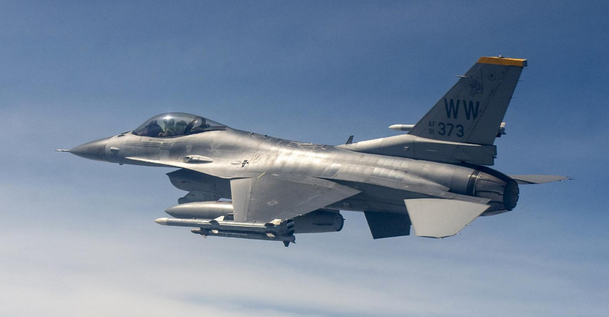 Đối đầu Nga, Trung, Mỹ cần có thêm những loại máy bay gì?