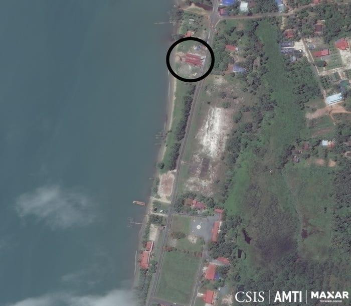 Tòa nhà mới hoàn thành vào ngày 21 tháng 5 năm 2021, phía bắc của căn cứ Ream. Ảnh: Sáng kiến ​​Minh bạch Hàng hải Châu Á / Maxar